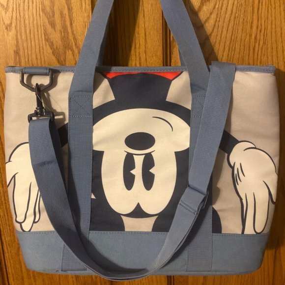 Official Cookbook + Disney Store Mickey Mouse Summer Fun Cooler Bag Insulated - Picture 1 of 5